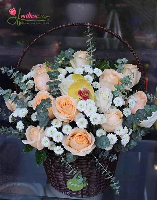 Giỏ hoa sinh nhật tặng bạn gái