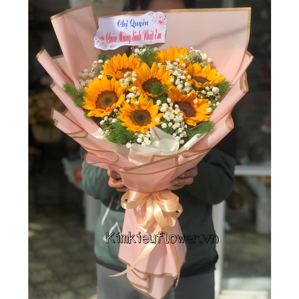 bó hoa hướng dương rực rỡ tri ân thầy cô