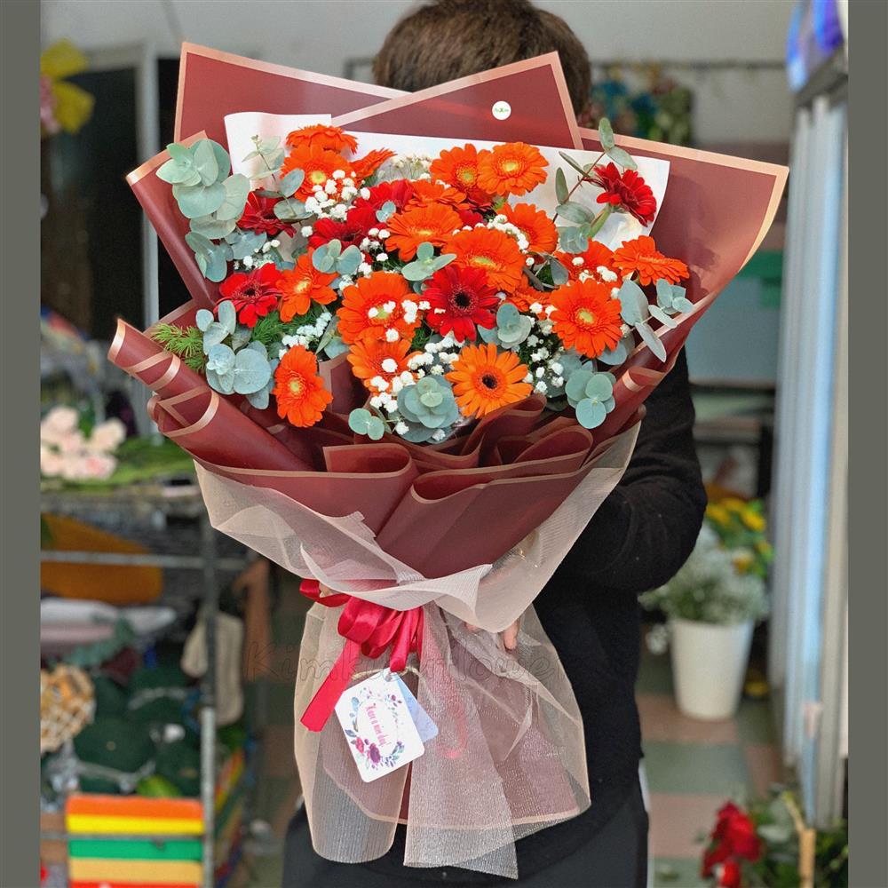 giỏ hoa đồng tiền nhí mix hoa hồng rực rỡ